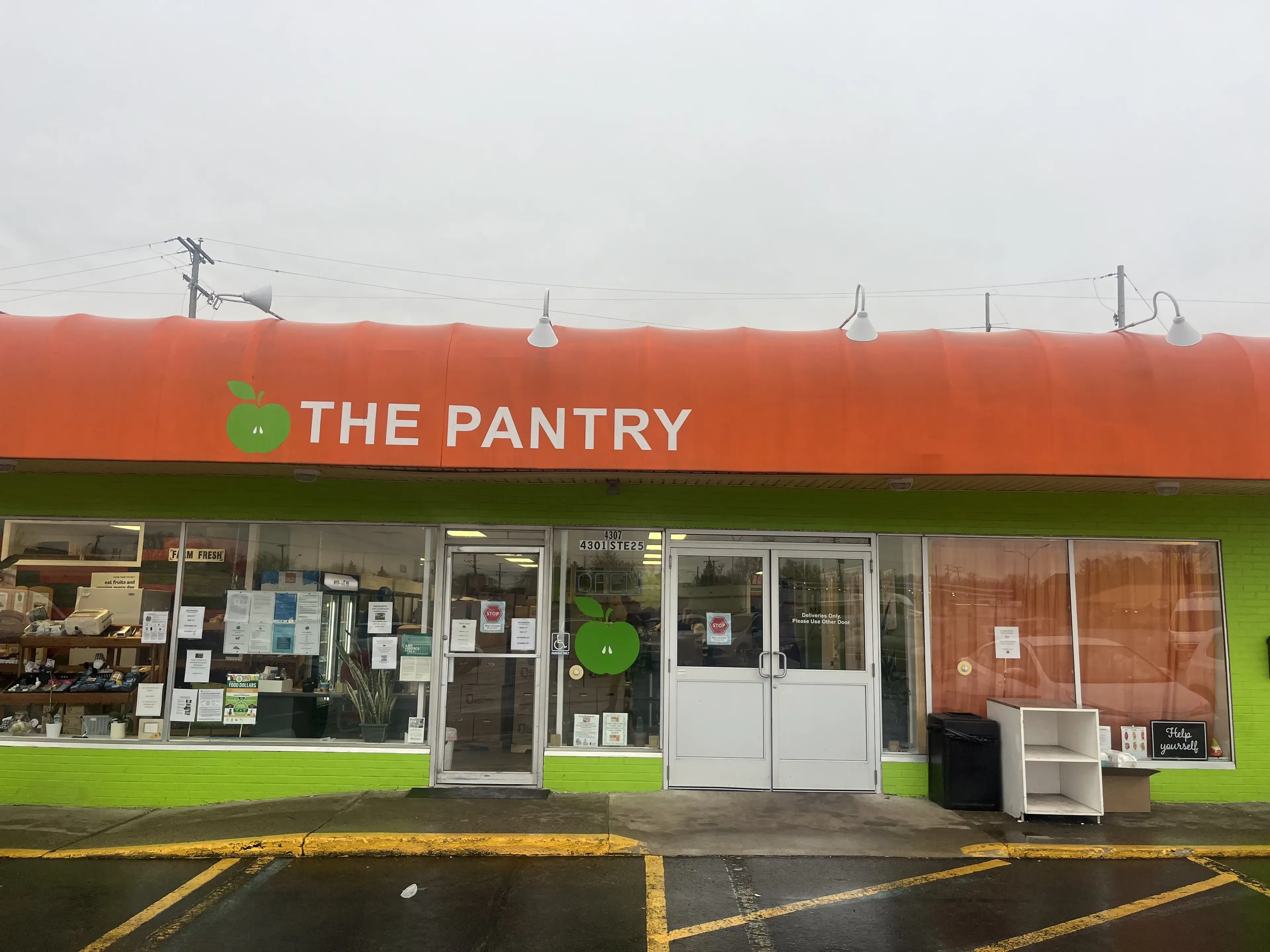 The Green Apple Pantry building and entrance